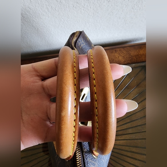 VINTAGE Louis Vuitton Alma PM - Picture 10 of 14